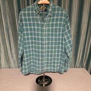 Big Rock Canyon Men’s Flannel Shirt Size M Green Plaid Long Sleeve Rugged Wear